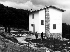 LANDI_A01_F011